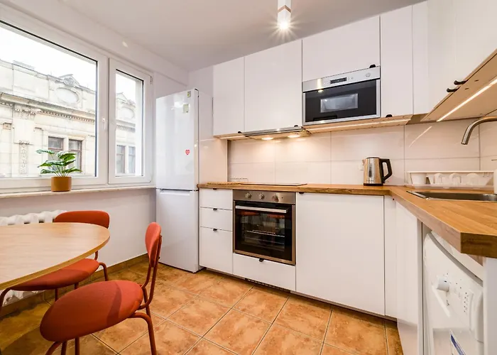 Old Town Square - Balcony, Location - By Rentujemy Wrocław
